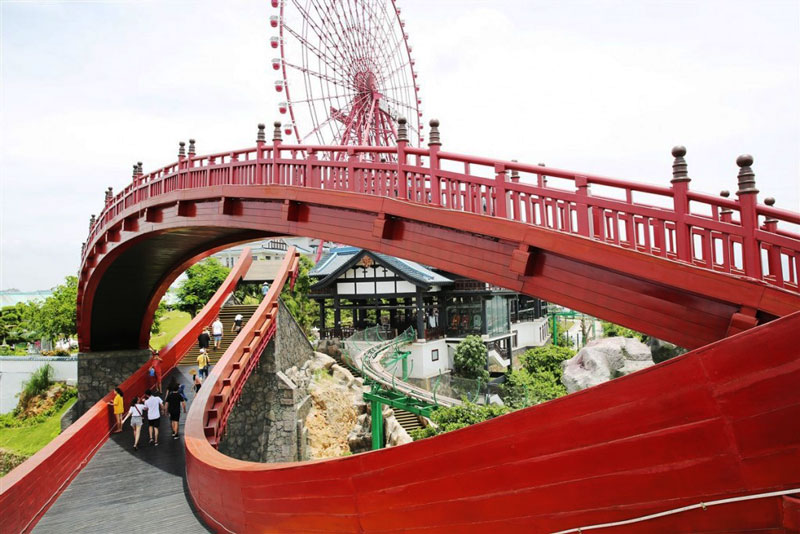 Cầu Âm Dương - cầu cá Koi - Halong Park